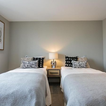 Edgewater - Bracklesham Bay Apartment East Wittering Bagian luar foto