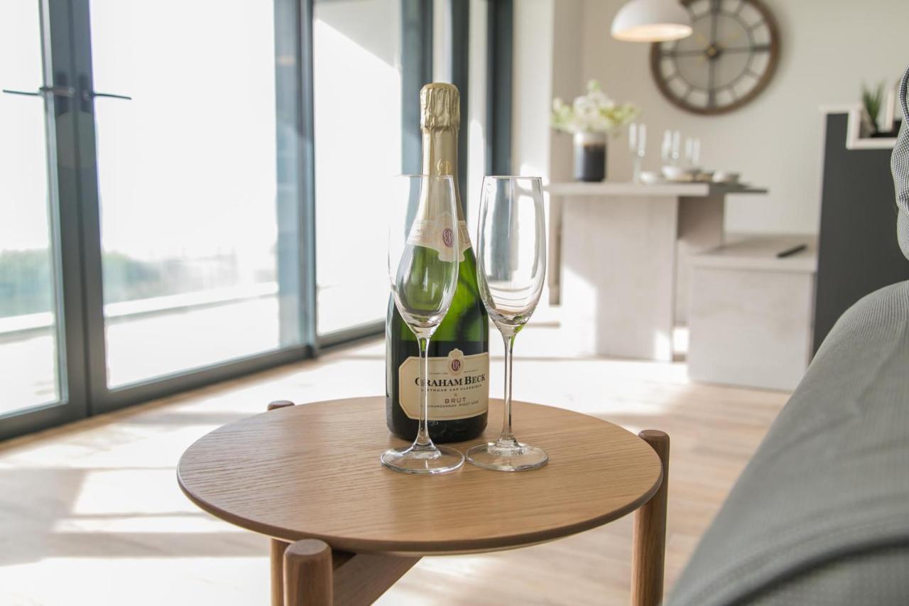 Edgewater - Bracklesham Bay Apartment East Wittering Bagian luar foto