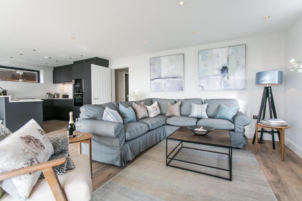 Edgewater - Bracklesham Bay Apartment East Wittering Bagian luar foto
